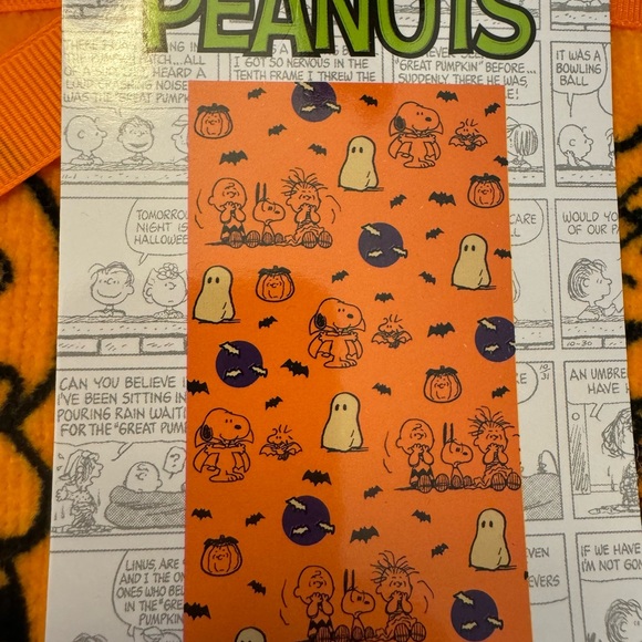 Peanuts Snoopy hand towels Halloween set of 2 new - Picture 3 of 3